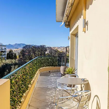 8 Saissy - 2 Bedroom Rooftop Terrace 10 Min Palais 戛纳