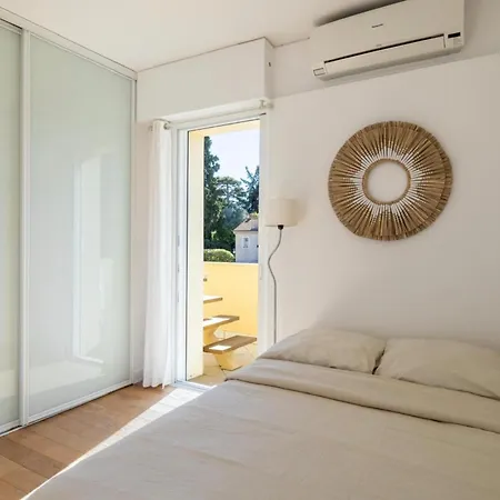 8 Saissy - 2 Bedroom Rooftop Terrace 10 Min Palais 公寓 *